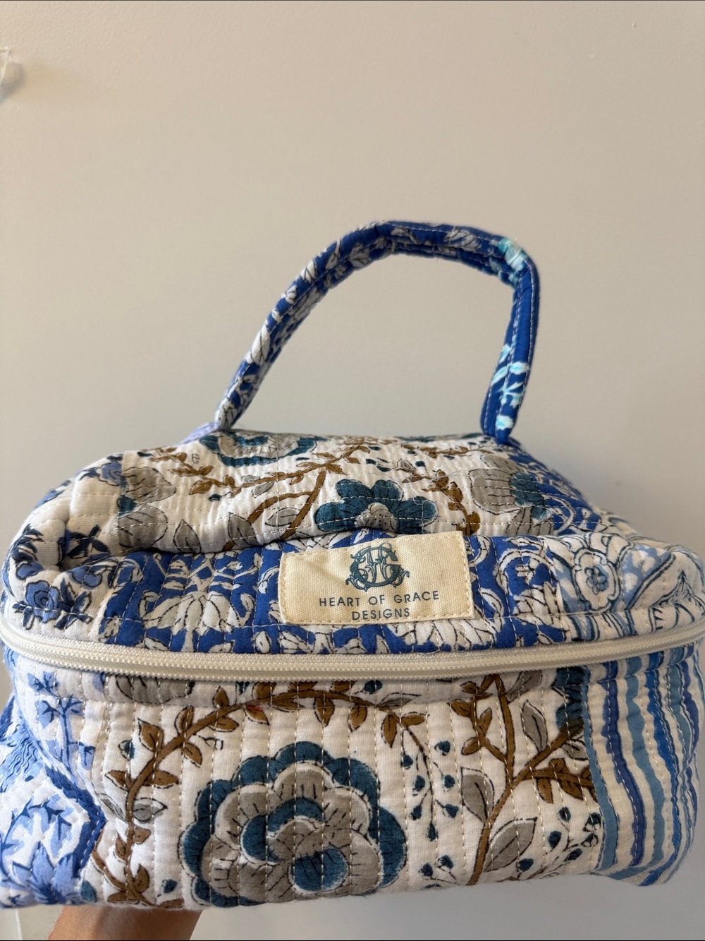 New Heart of Grace Blue and Cream Multi-print Quilted Floral Cosmetic Bag